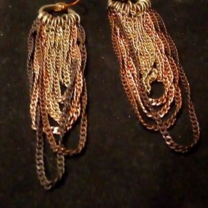 Stunning dangling chain earrings